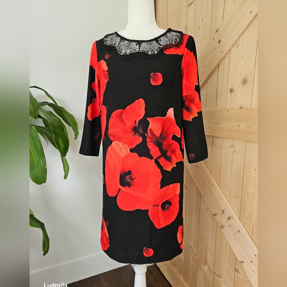 MARK (Avon Brand) Size S Women's‎ Red Poppies Print Shift Style Dress